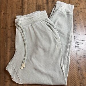 BASS Outdoor Women's Waffle Knit Joggers - Light green